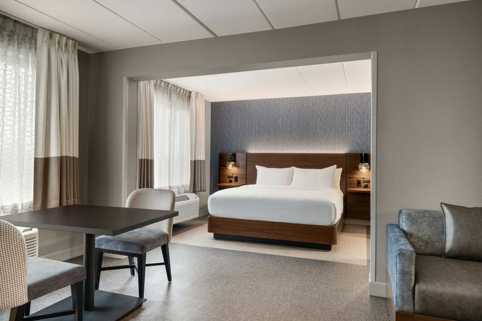 Four Points By Sheraton Columbus-polaris Hotel 3*