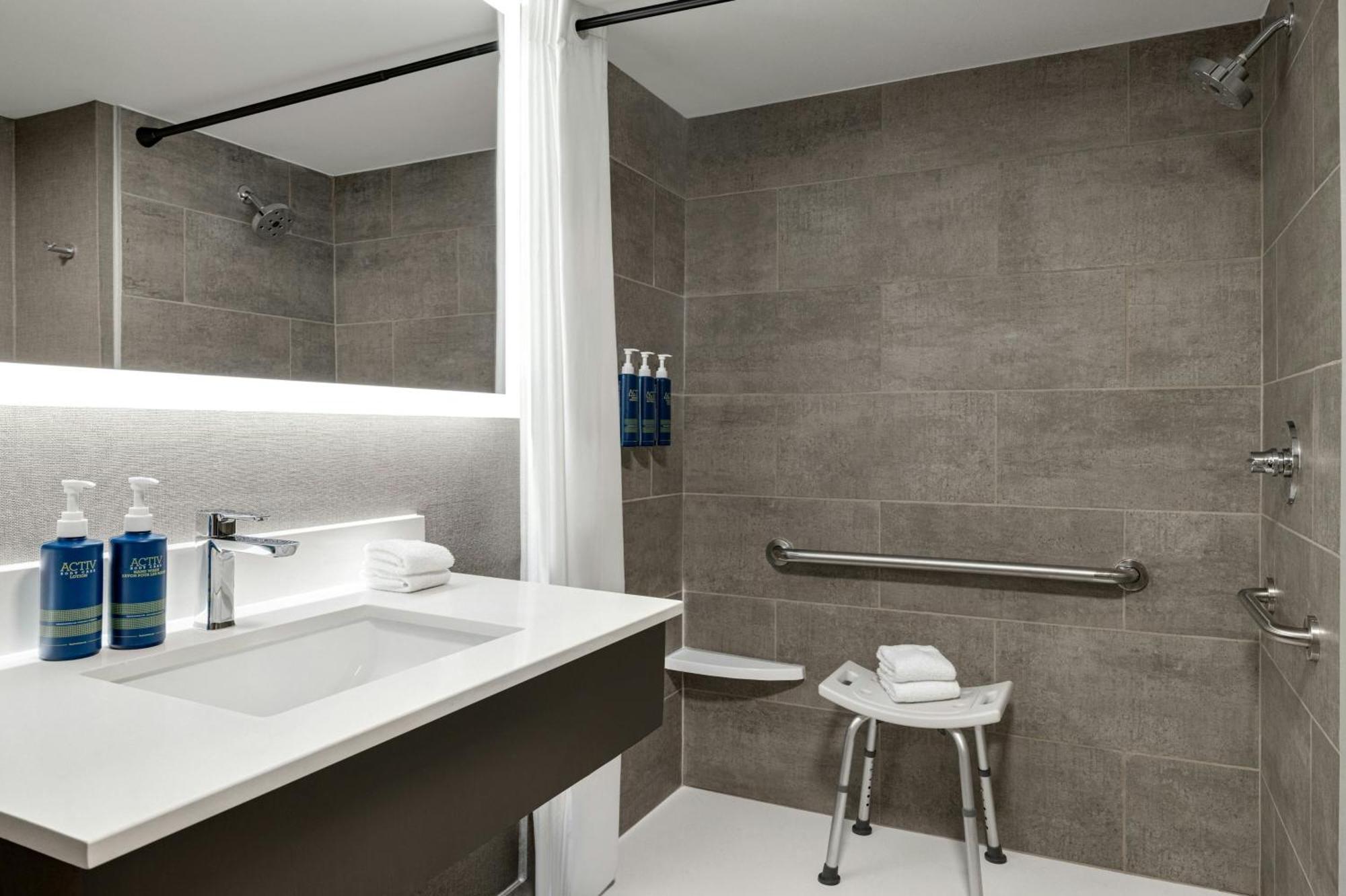 Four Points By Sheraton Columbus-polaris Hotel Columbus